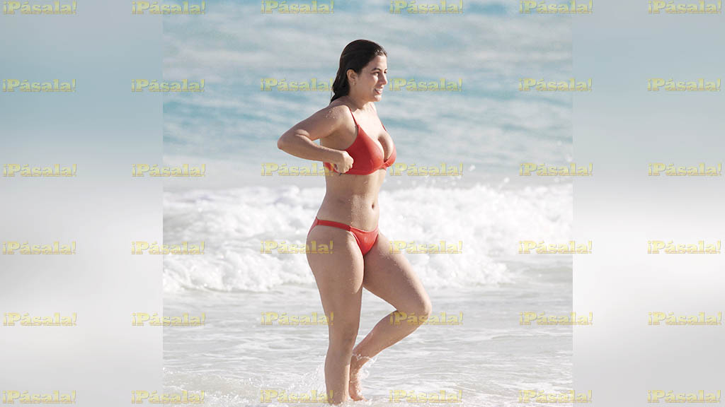 Fotos Tania Lizardo Infarta Con Su Bikini Rojo 2381